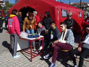 Εντυπωσιακή Άσκηση της Πολιτικής Προστασίας Δυτικής Μακεδονίας – Διάσωση μαθητών με αναπηρία σε εικονικές συνθήκες σεισμού
