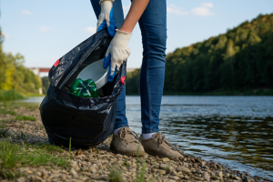 Δράση εθελοντικού καθαρισμού στην παραλίμνια ζώνη Σερβίων από την ΠΕ Κοζάνης
