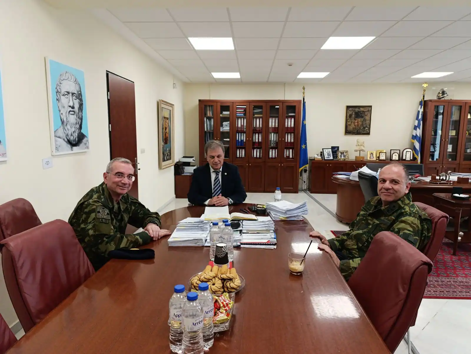 Επίσκεψη του Διοικητή 1ης Στρατιάς στον Περιφερειάρχη Γιώργο Αμανατίδη