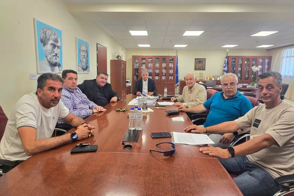 Υπεγράφη από τον Περιφερειάρχη Γιώργο Αμανατίδη η σύμβαση του έργου για τη «ΔΙΕΥΘΕΤΗΣΗ ΚΑΙ ΑΝΤΙΜΕΤΩΠΙΣΗ ΠΛΗΜΜΥΡΙΚΩΝ ΠΑΡΟΧΩΝ ΧΕΙΜΑΡΟΥ ΘΟΛΟΛΑΚΚΑ- Β ΦΑΣΗ»