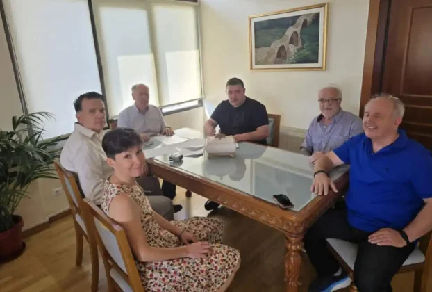 Υπογραφή Σύμβασης του έργου: «ΣΤΕΓΑΝΟΠΟΙΗΣΗ ΟΡΟΦΗΣ ΥΠΟΓΕΙΟΥ ΚΑΙ ΑΝΑΚΑΙΝΙΣΗ WC ΥΠΟΓΕΙΟΥ ΣΤΟ ΔΙΚΑΣΤΙΚΟ ΜΕΓΑΡΟ ΚΟΖΑΝΗΣ»