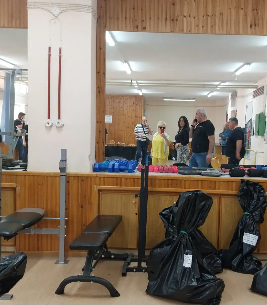 Συνεχίζεται η διανομή αθλητικού εξοπλισμού στις σχολικές μονάδες της Π.Ε. Κοζάνης
