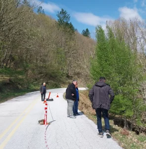 Αυτοψία στον Δίλοφο Βοΐου: Άμεση ανάγκη αποκατάστασης λόγω επικινδυνότητας της δημοτικής οδού #5