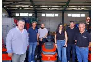 Επτά νέα χλοοκοπτικά τρακτέρ στη μάχη για καλύτερα γήπεδα στην ΠΕ Κοζάνης