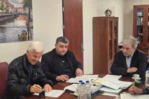 Υπογραφή Σύμβασης για το έργο: «Εξειδικευμένες Εργασίες Δεκαετούς Συντήρησης  Αποκατάστασης Ζημιών Λιμναίων Υποδομών Πολυφύτου»